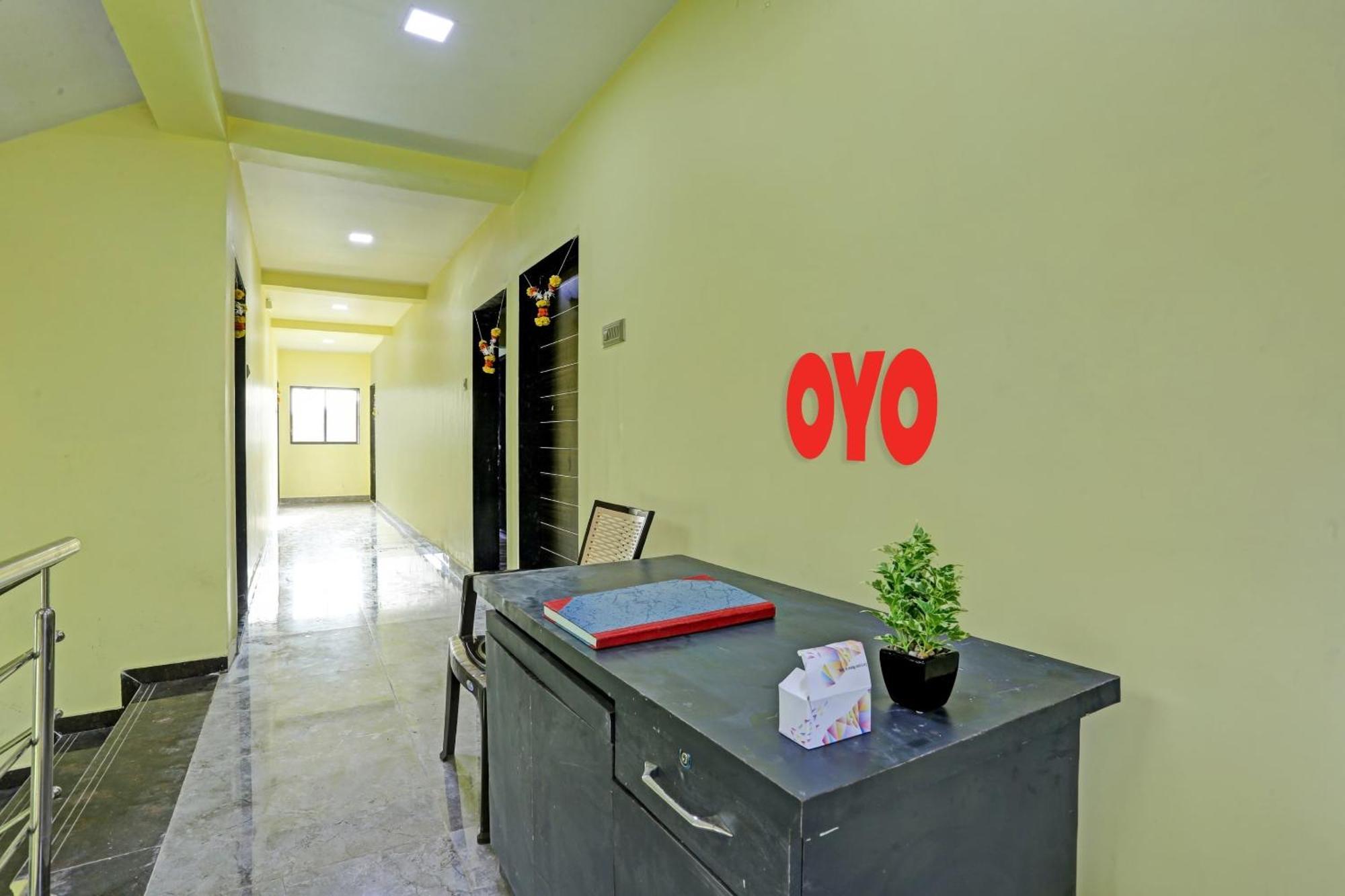 Hotel O Om Sai Residency Lodging And Boarding Taloje Budrukh Eksteriør bilde